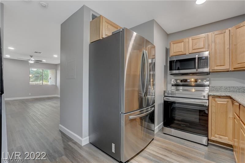 1303 Darlene Way 405B — photo