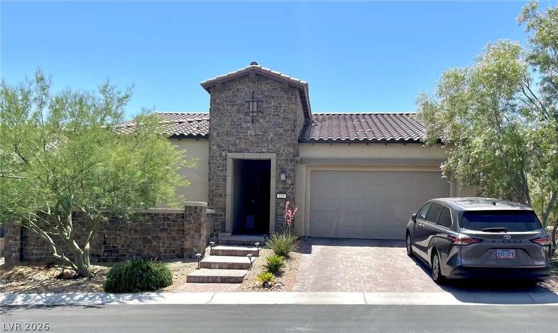 119 Colantonio Court — photo
