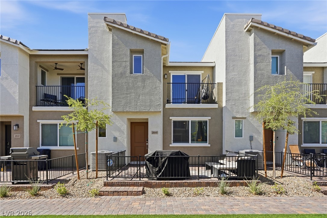 2845 Dover White Court — photo