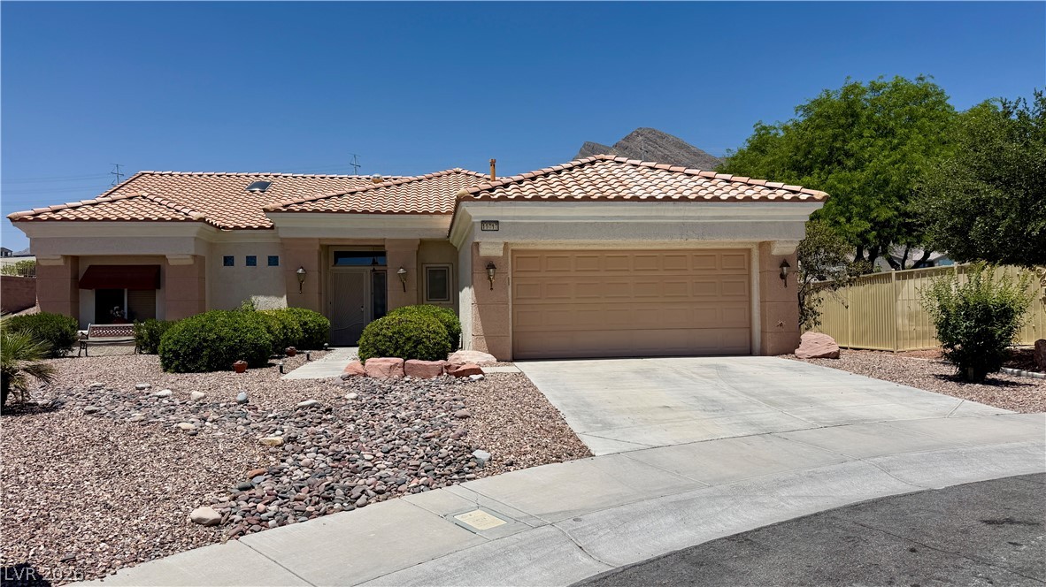11013 McKendrec Court — photo