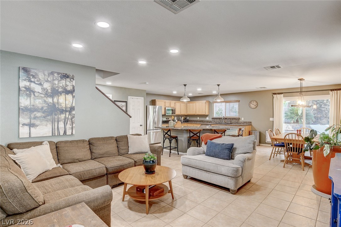 11108 Desert Dove Avenue — photo