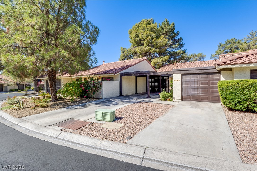 2835 Glendevon Circle — photo