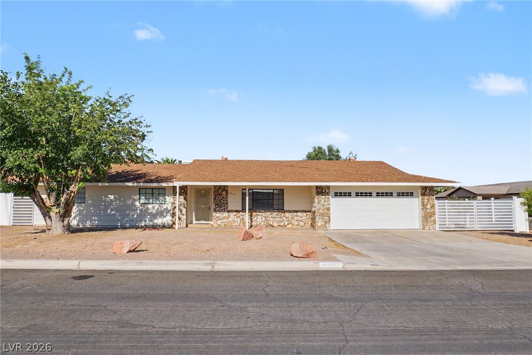 2090 Lucerne Street — photo