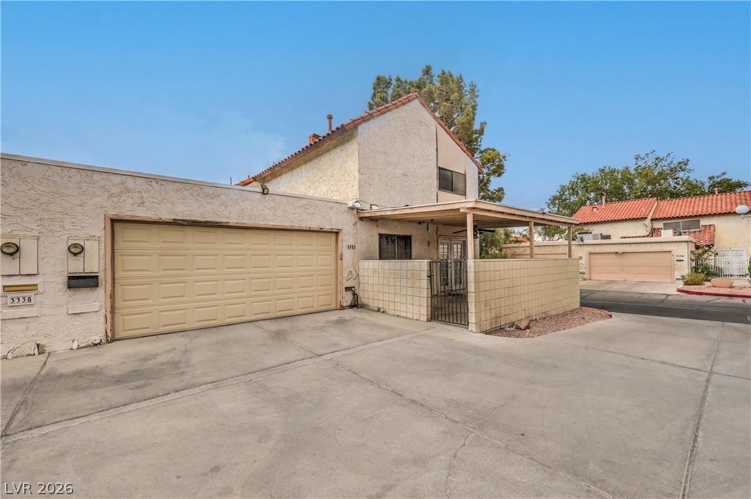 3333 Racquet Street — photo