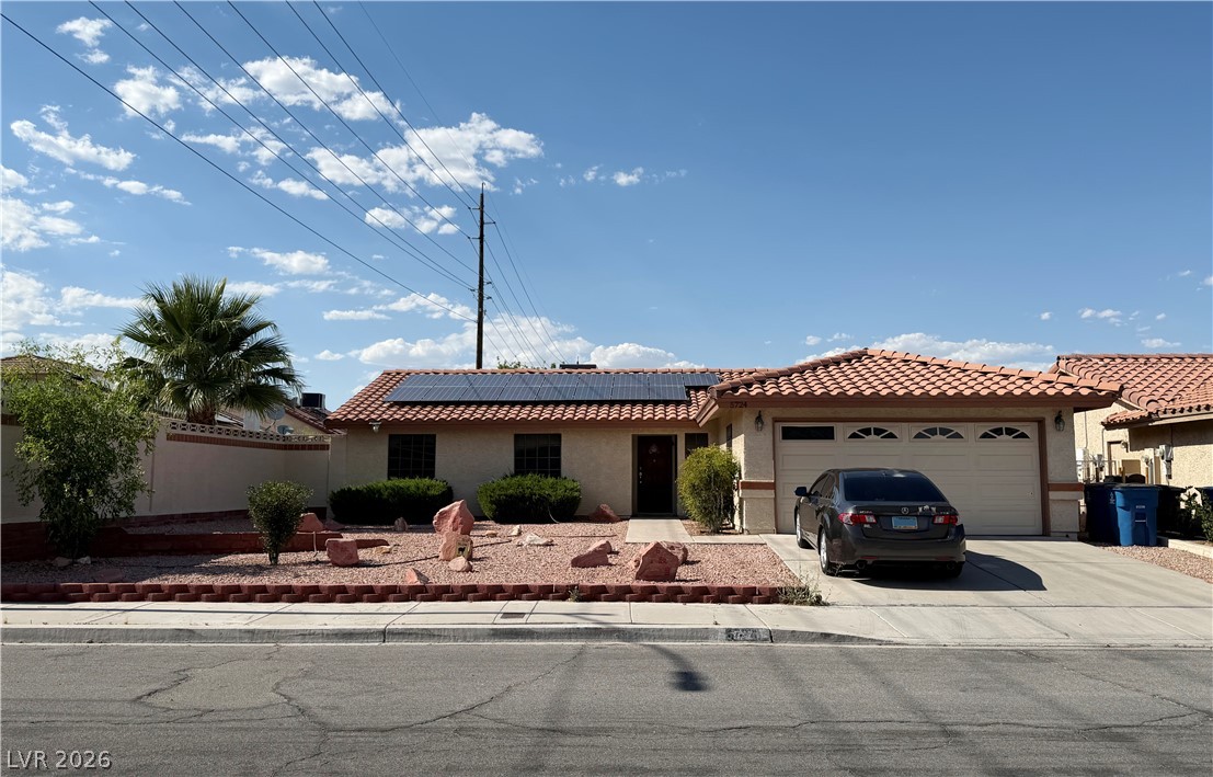 5724 West Viking Road — photo