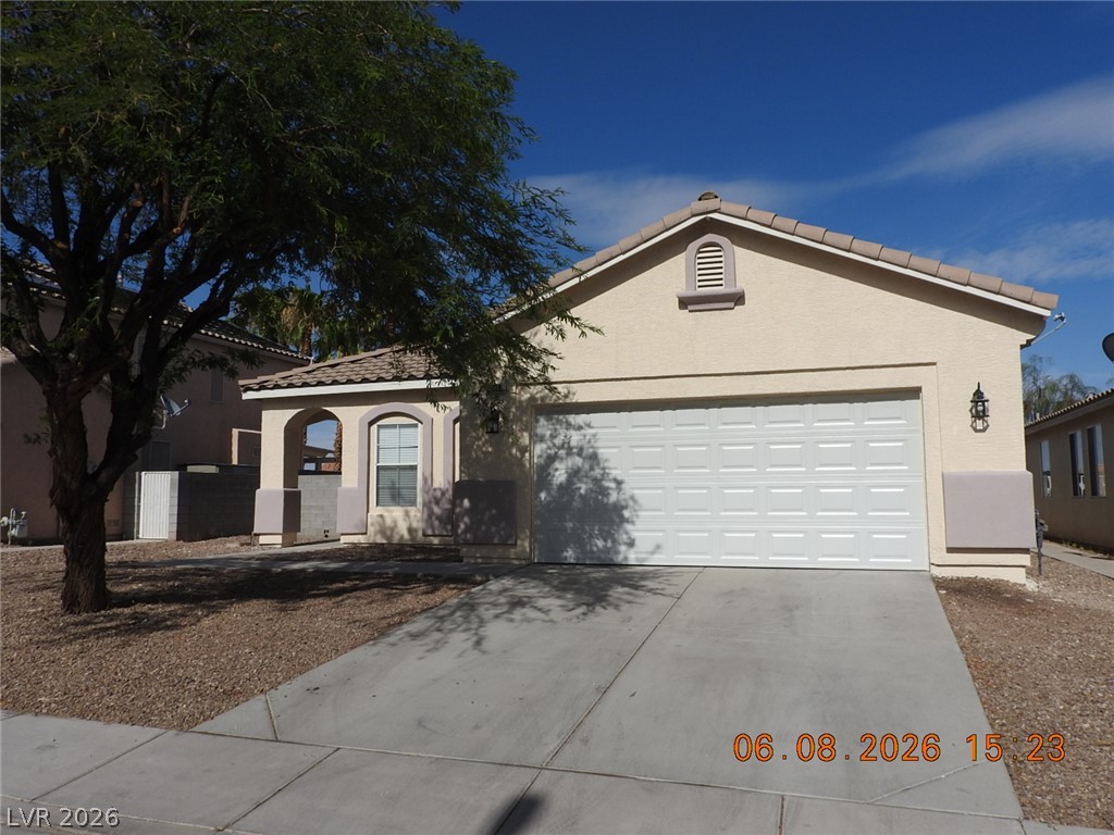 5318 Spring Canyon Street — photo