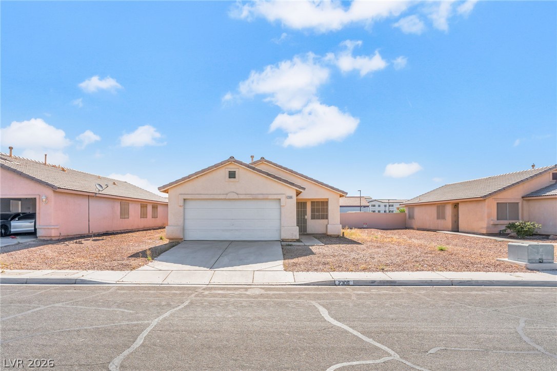 2306 Glastonbury Thorn Street — photo