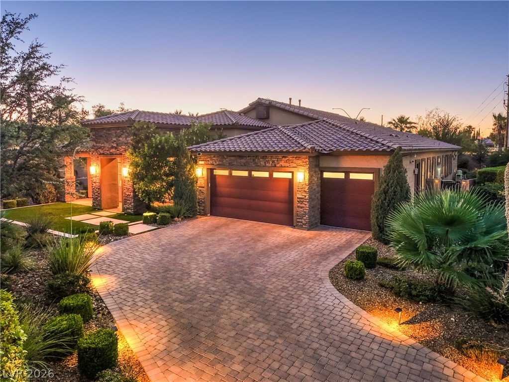7119 Arabian Ridge Street — photo