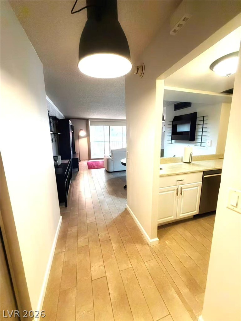 205 East Harmon Avenue 219 — photo