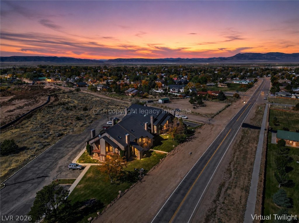 390 East 300 S 1B,3B,6B,9B — photo