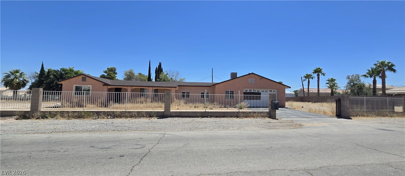 5785 West Russell Road — photo