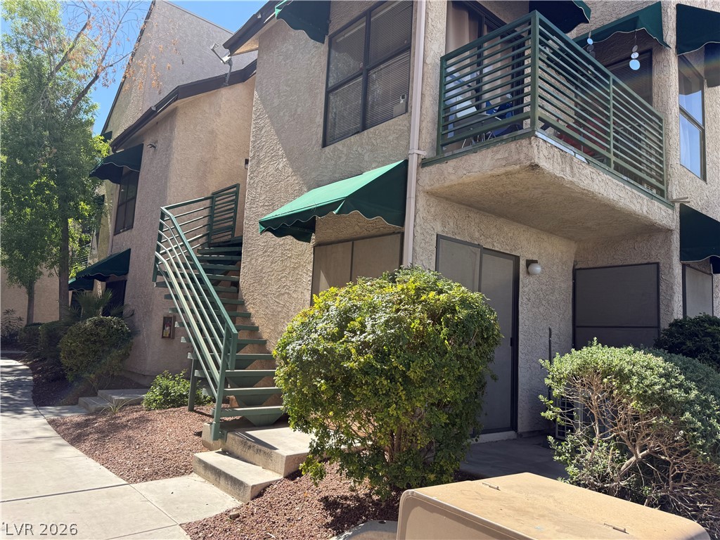 530 Elm Drive 105 — photo