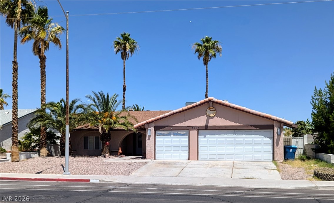 3204 Lindell Road — photo