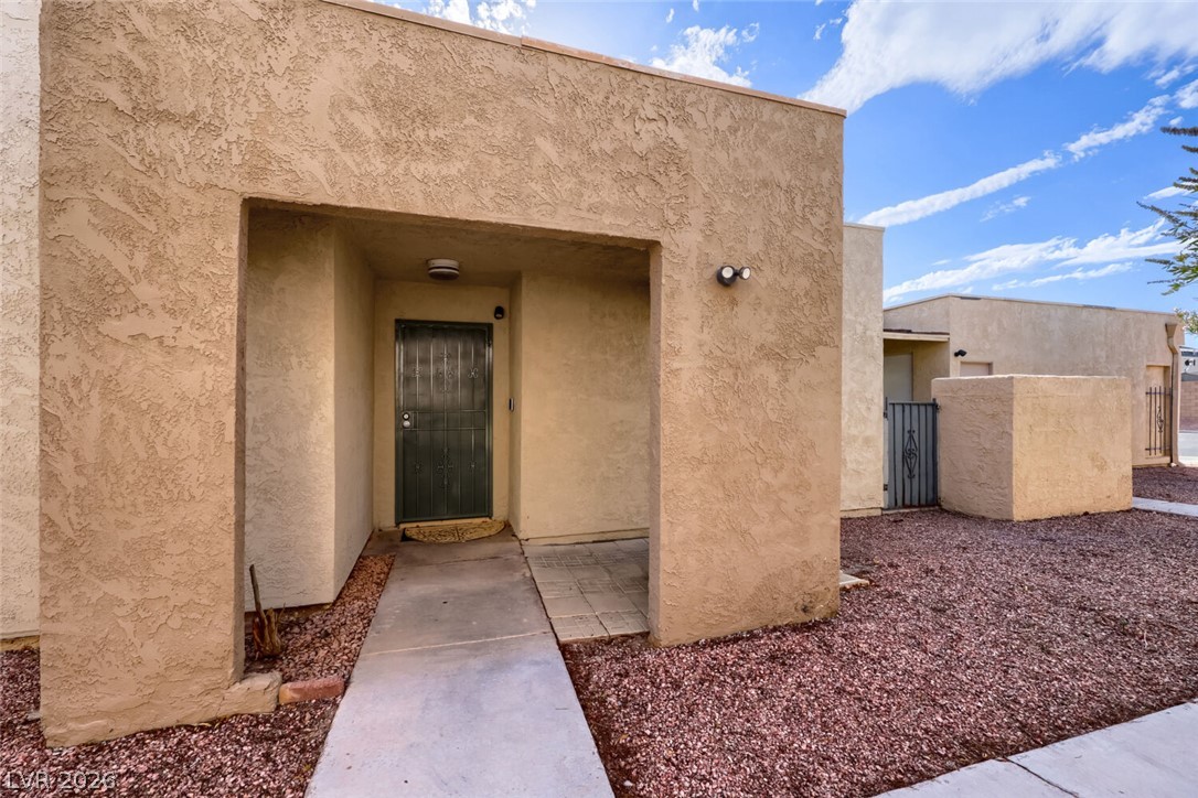 4213 Essex Green Court — photo