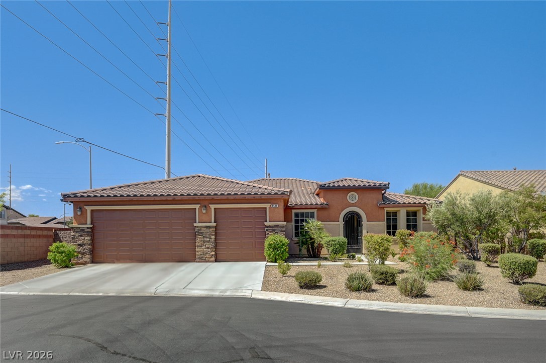 8586 Monument Lake Court — photo
