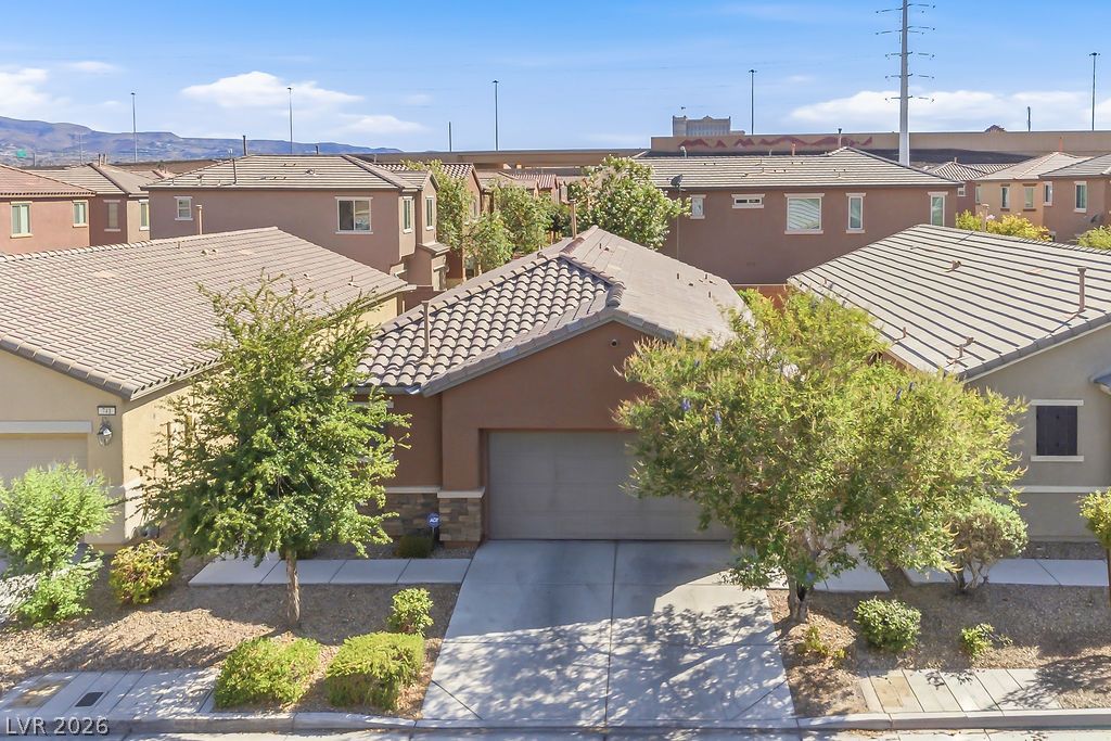 743 Crest Valley Place — photo
