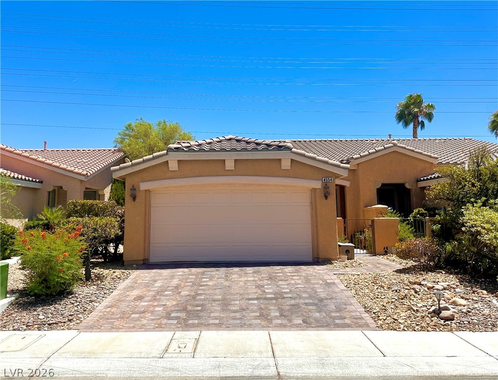 4554 Regalo Bello Street — photo