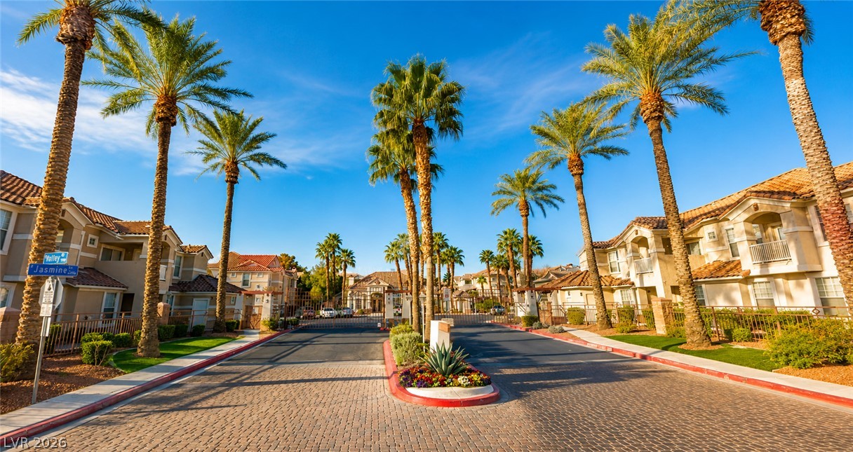 5855 Valley Drive 2139 — photo
