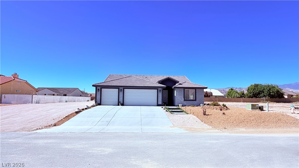 4670 Stonebridge Court — photo