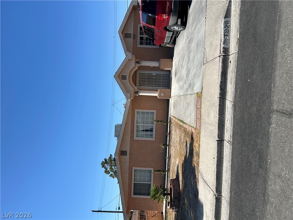 1928 Sweeney Avenue — photo