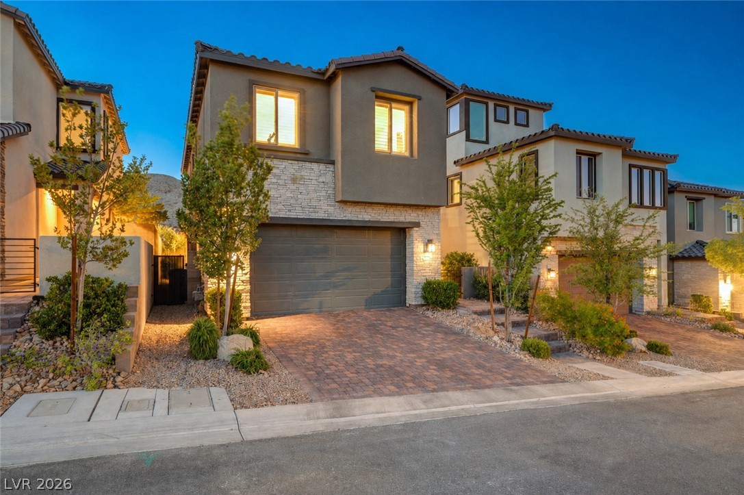 11532 Desert Hollow Avenue — photo