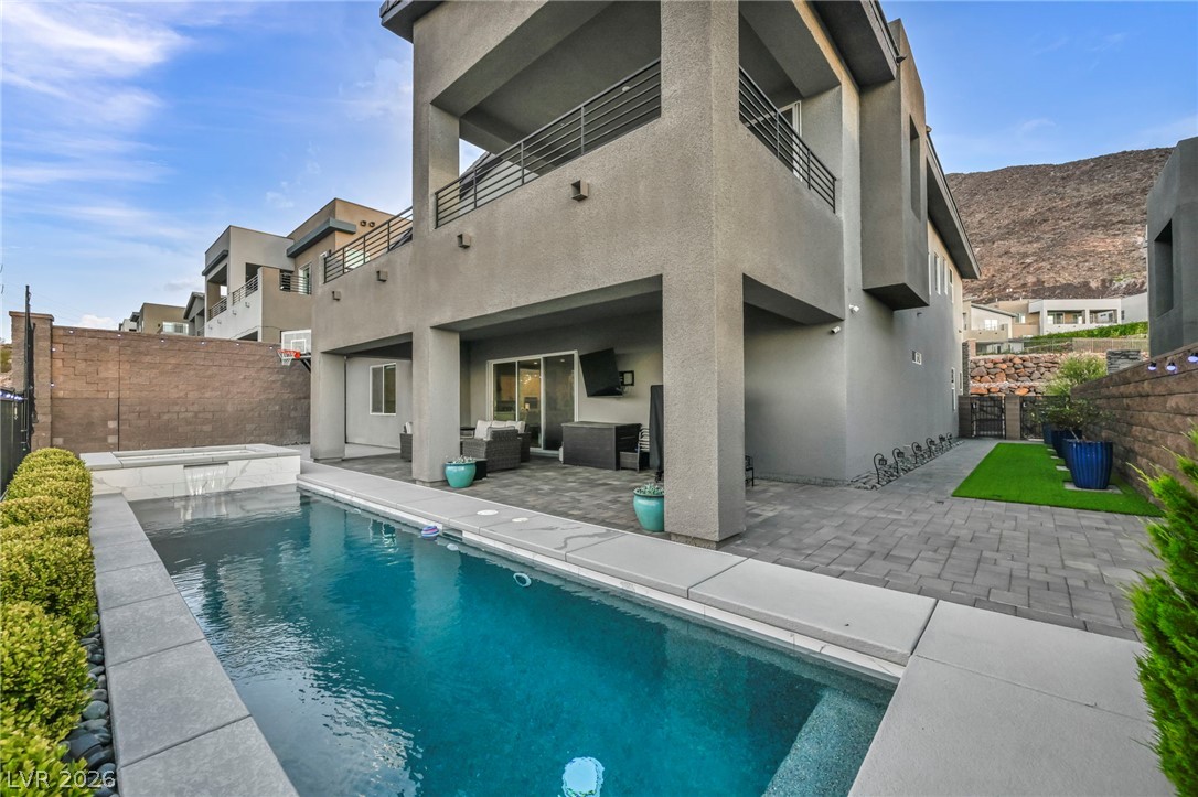 230 Shaded Canyon Drive — photo