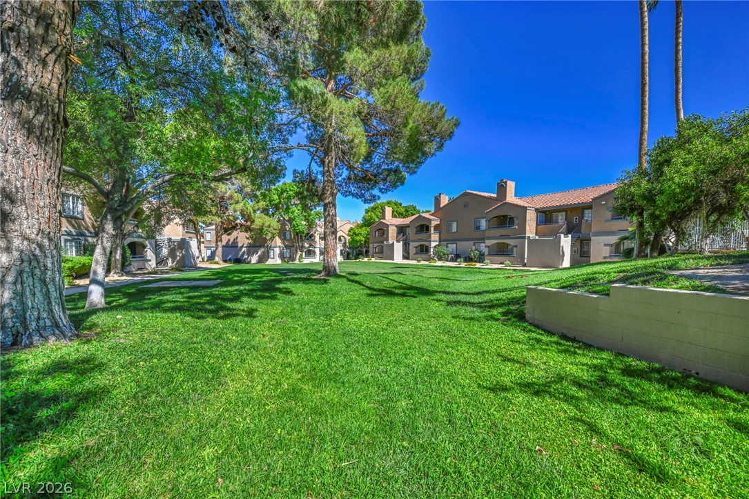 231 West Mission Newport Lane 208 — photo