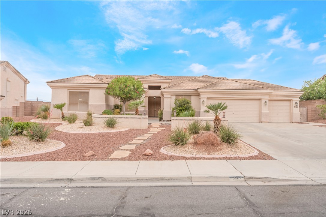 931 Temple View Drive — photo