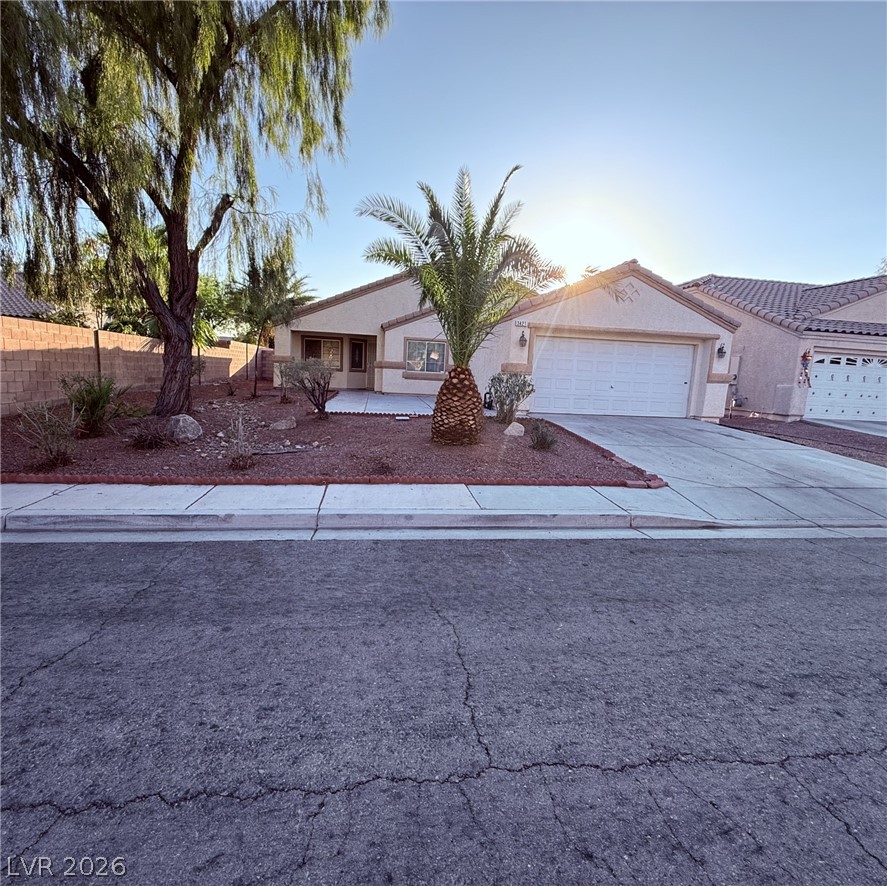 3421 Oakville Court — photo