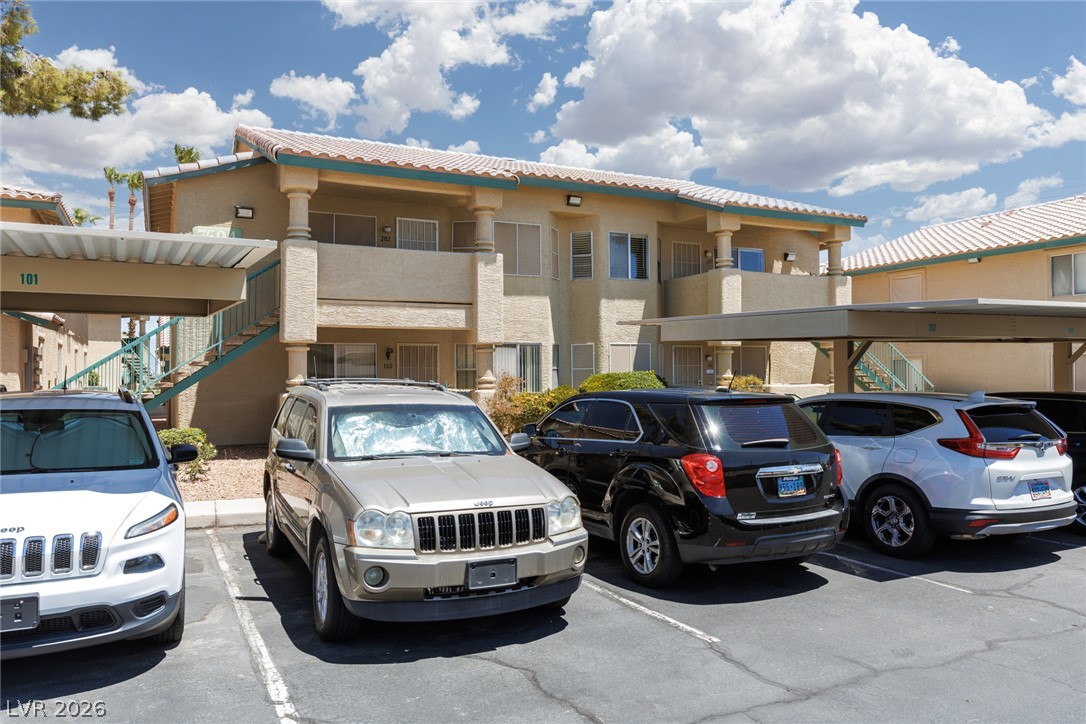 7604 Cromberg 201 — photo
