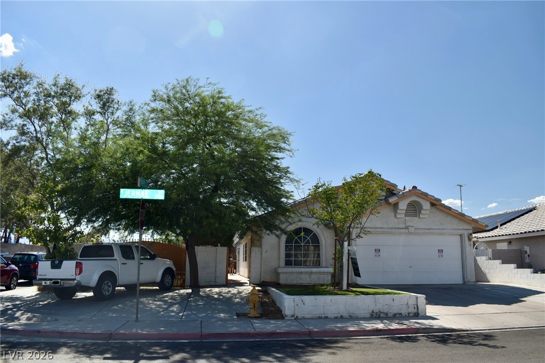 1701 Jernae Court — photo