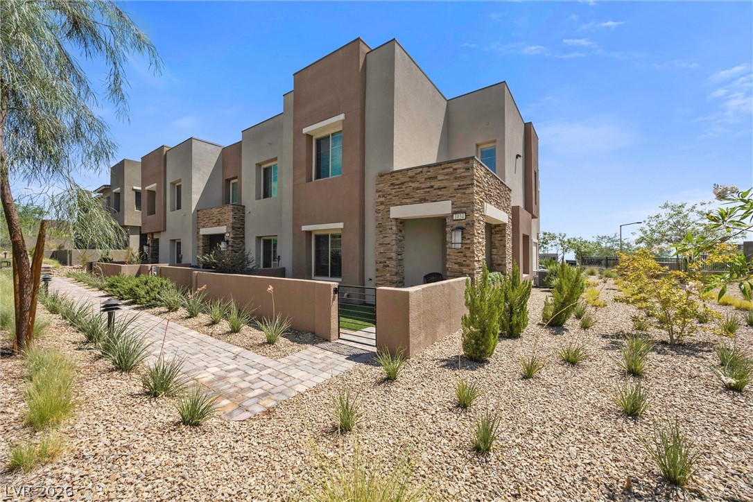 600 North Carriage Hill Drive 1034 — photo