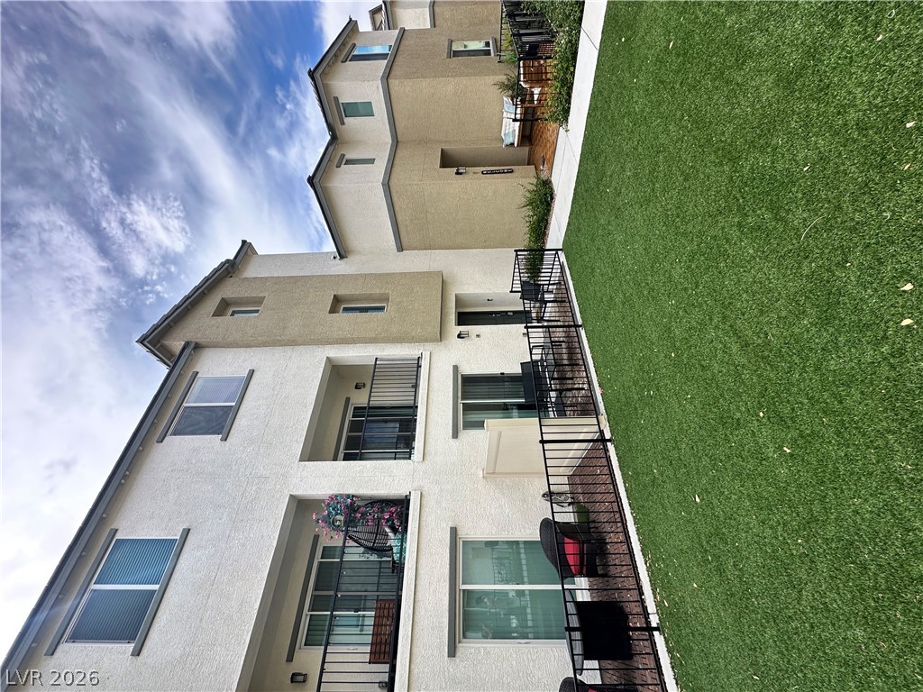 12328 Golden Wreath Road 4 — photo