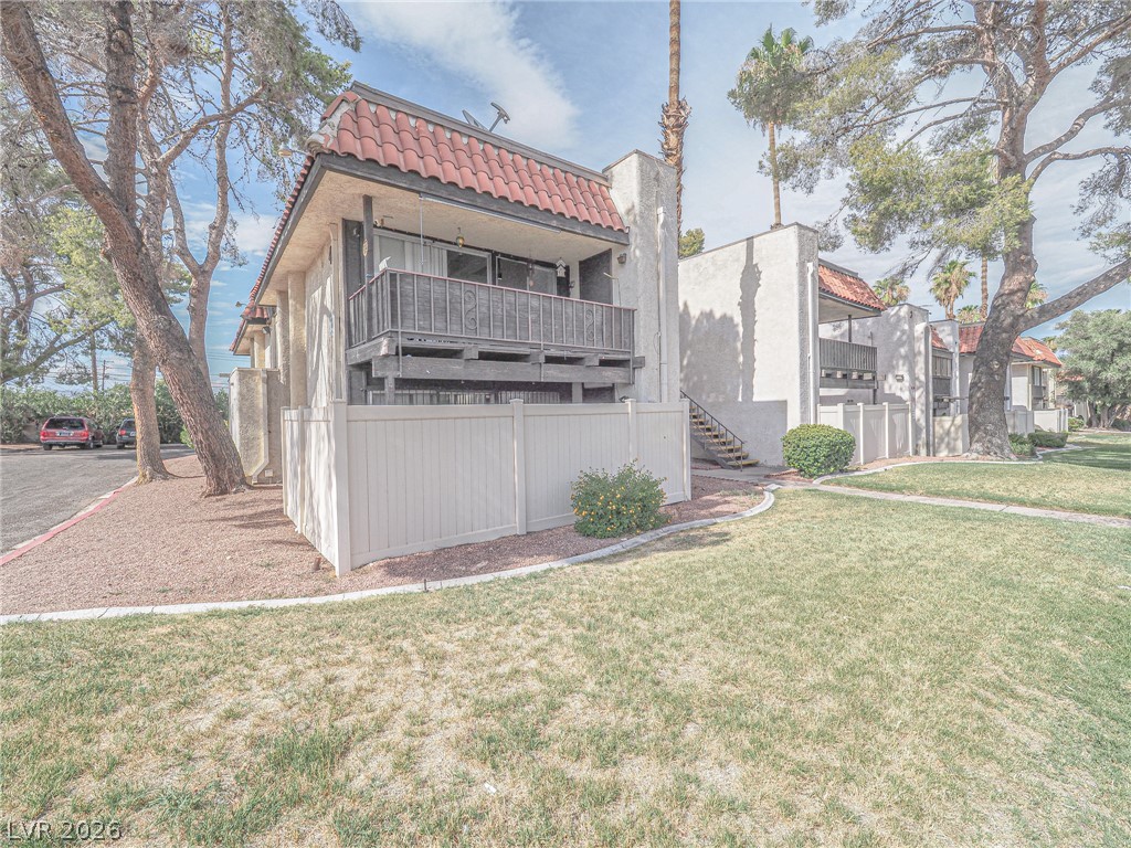 1370 Vegas Valley Drive 44 — photo