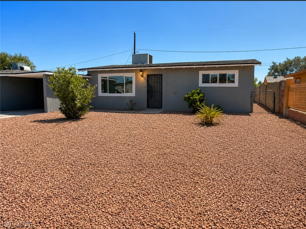 2716 Spear Street — photo