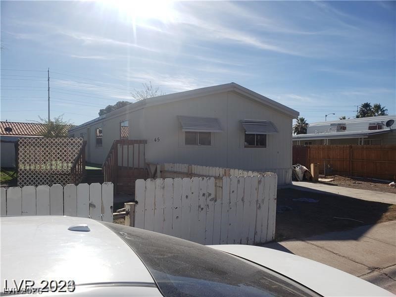 5545 Everglade Street — photo