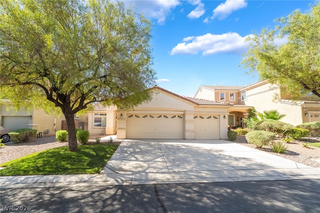 5823 Lazy Days Court — photo