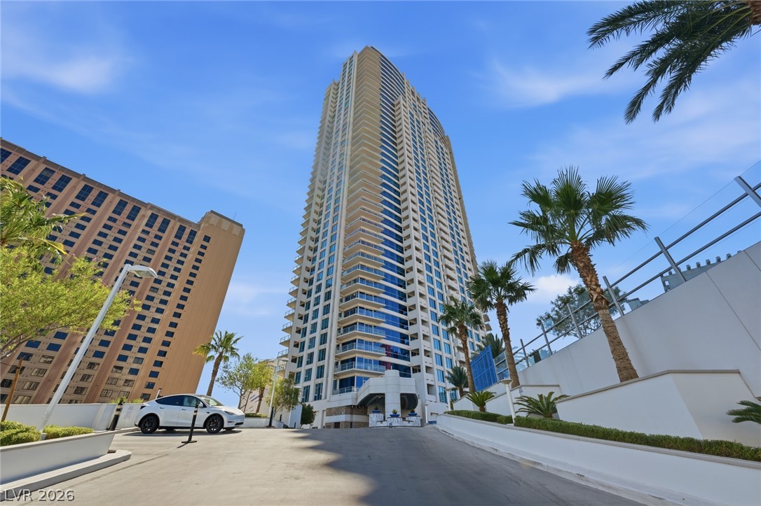 2700 Las Vegas Boulevard 3304 — photo