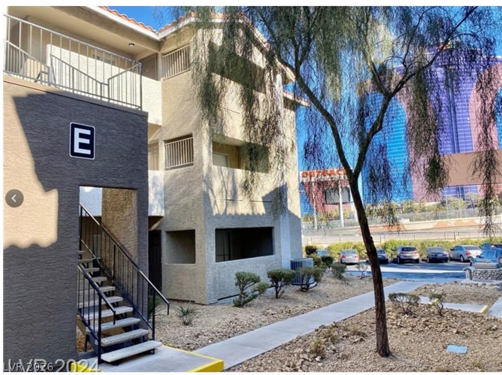 4200 South Valley View Boulevard 2100 — photo