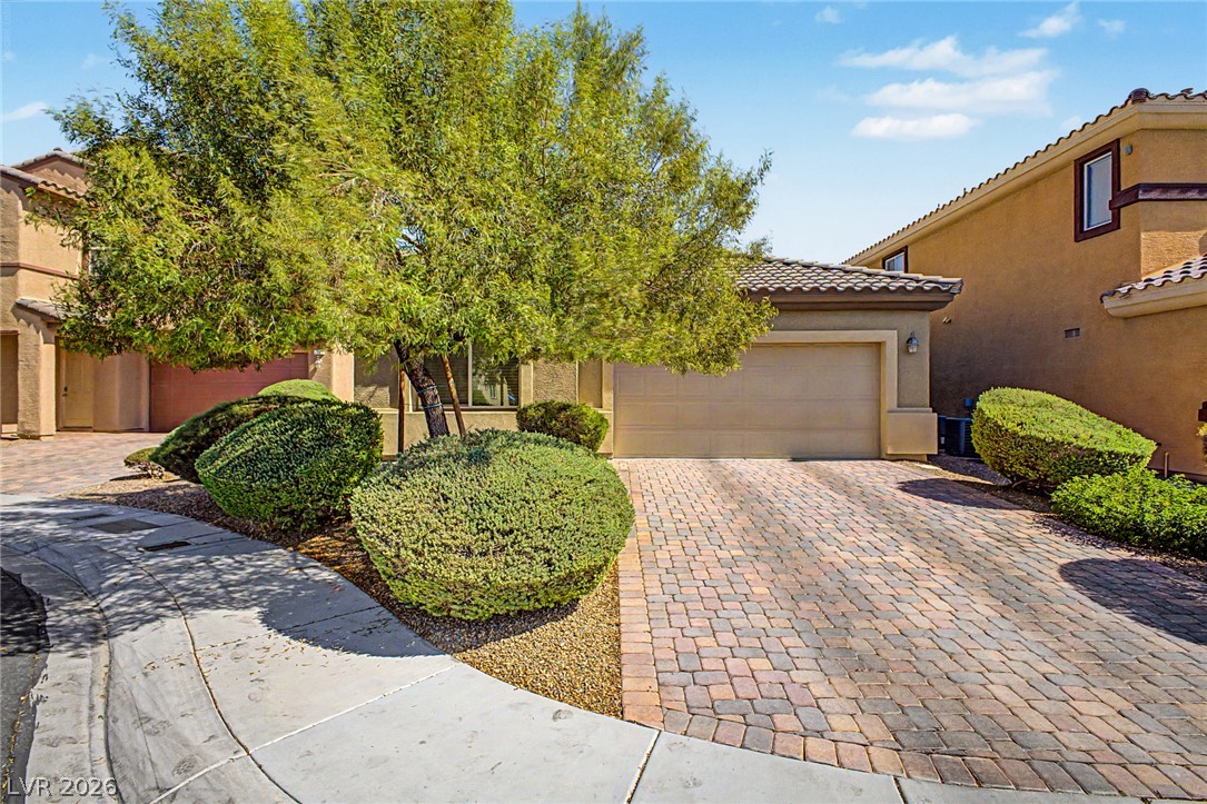 32 Buffalo Gap Court — photo