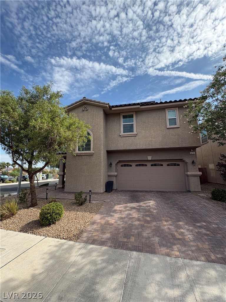 674 Tremaine Court — photo