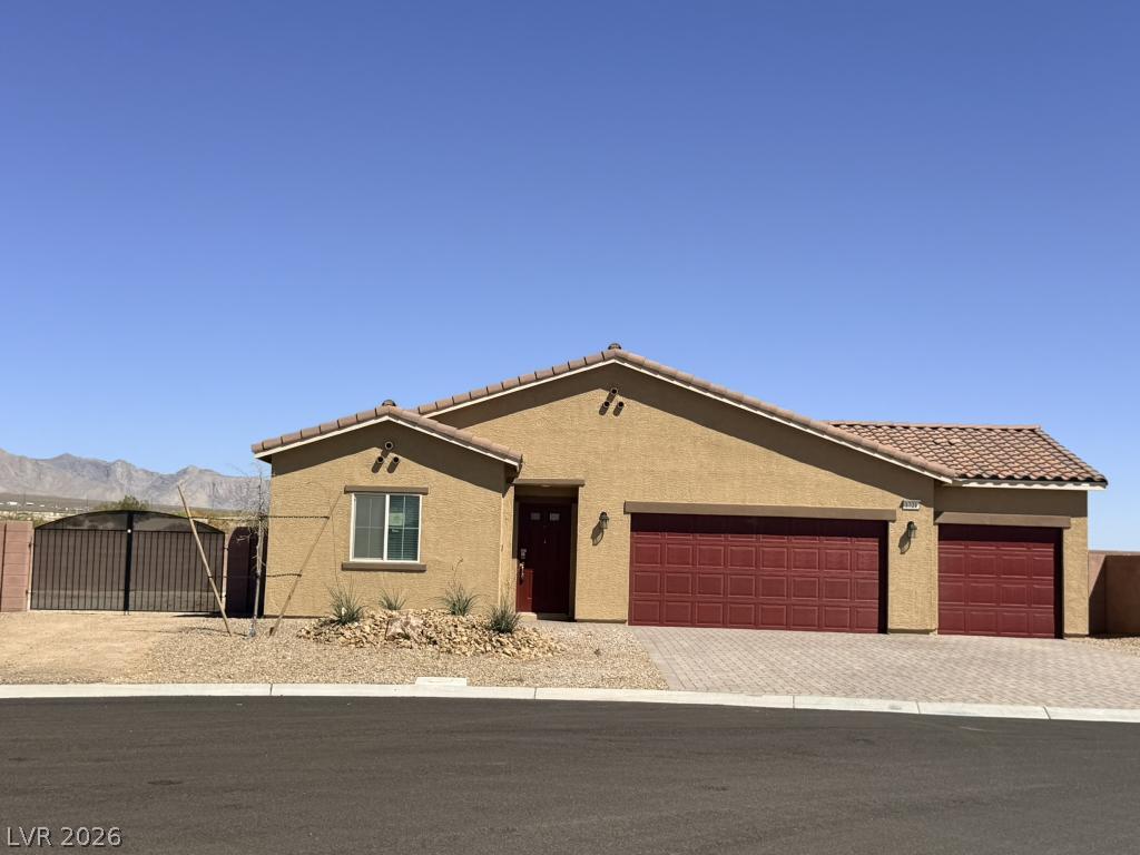 1721 Pinedale Street — photo