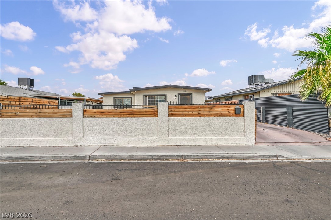 2412 Statz Street — photo