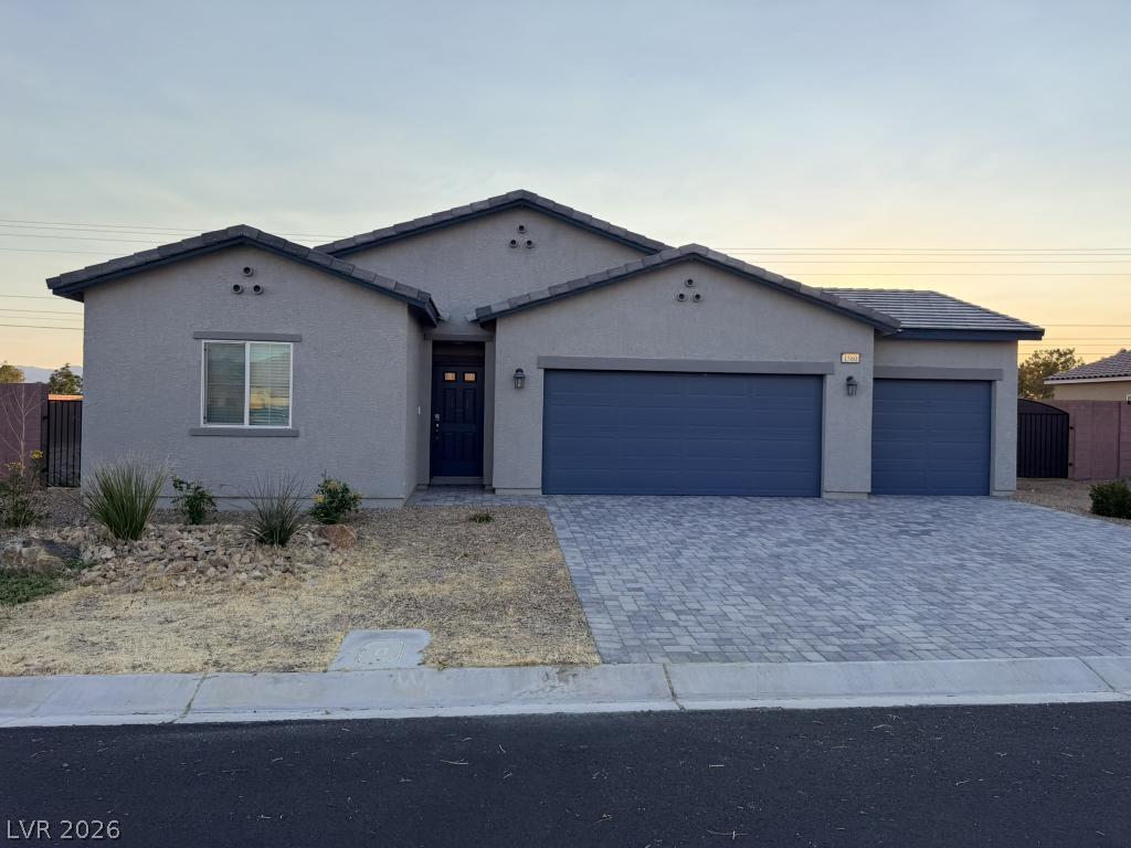 1580 Outlaw Street — photo