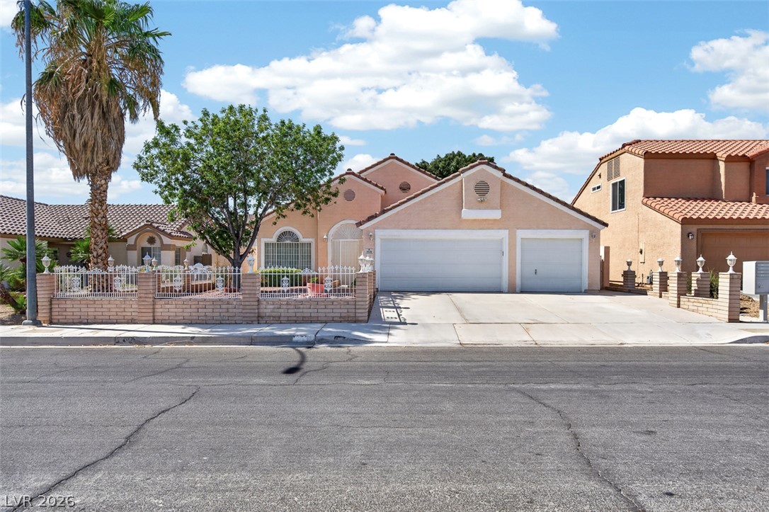 3519 West Red Coach Avenue — photo