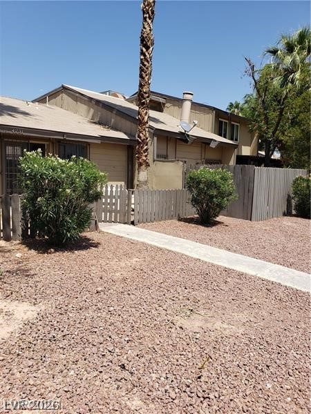 4231 White Sands Avenue — photo
