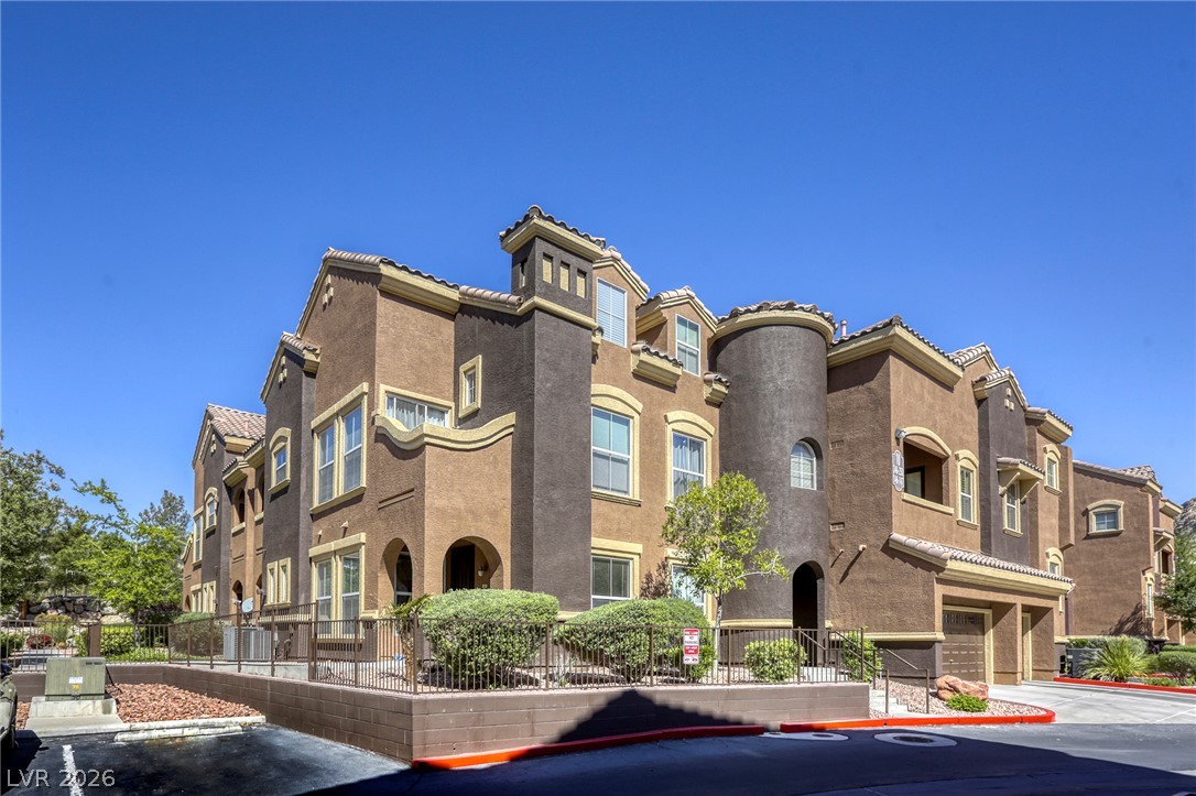 3975 North Hualapai Way 147 — photo