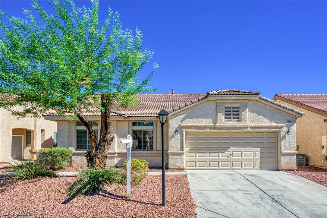 7530 Splashing Rock Drive — photo