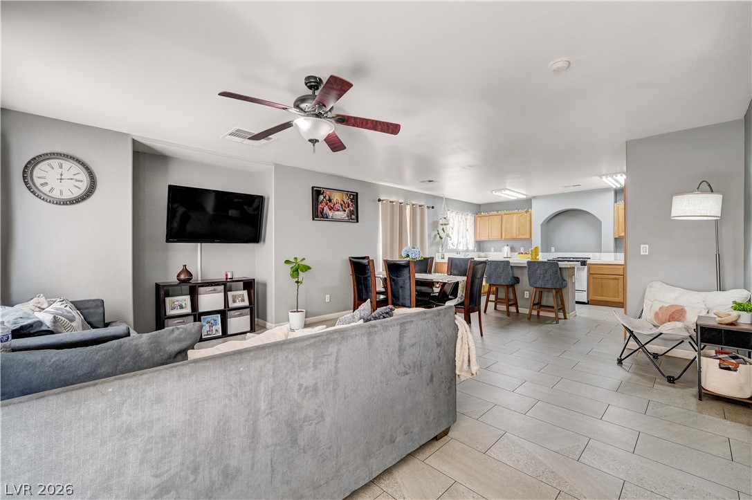 7319 Dicentra Road — photo