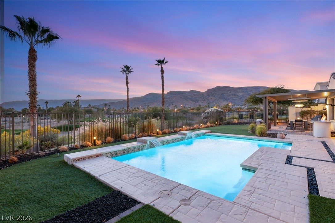 11305 Golden Chestnut Place — photo